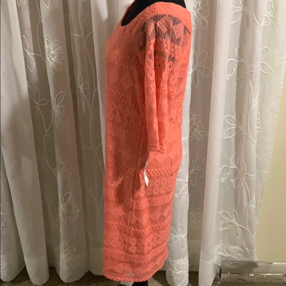 Dress - Picture 2 of 5